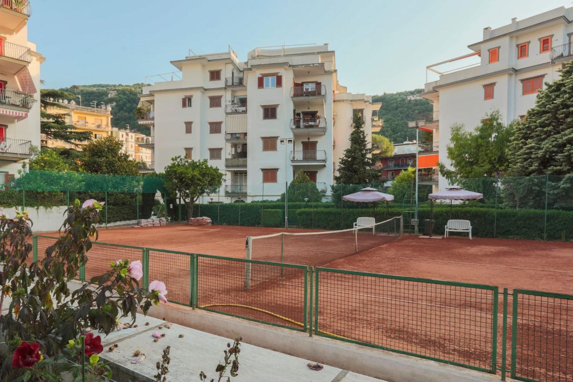 Sorrentovibes - Modern Apartment With Terrace, Swimming Pool&Tennis Dış mekan fotoğraf