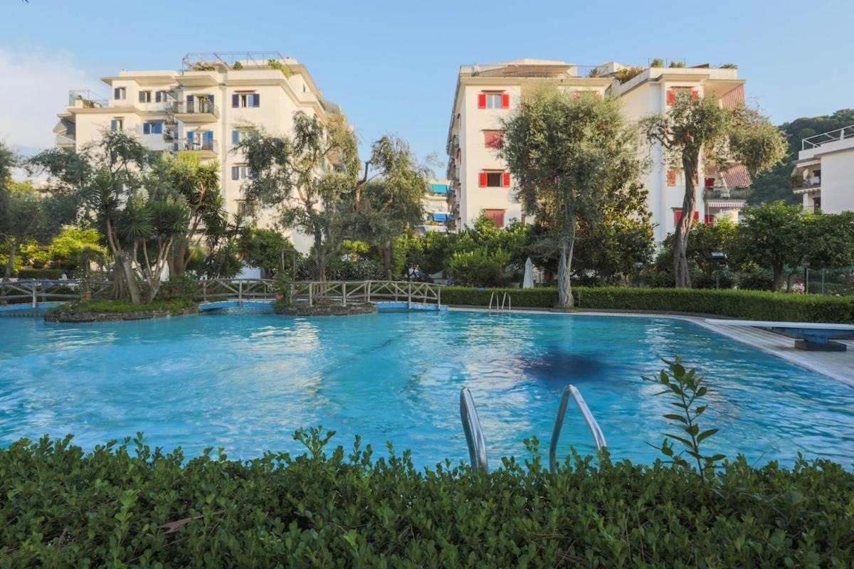 Sorrentovibes - Modern Apartment With Terrace, Swimming Pool&Tennis Dış mekan fotoğraf